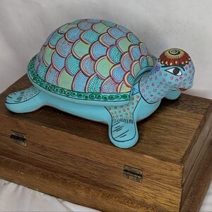 Gorgeous Mexican Talavera Pottery Hand Painted Terracotta Turtle W Lid, Signed